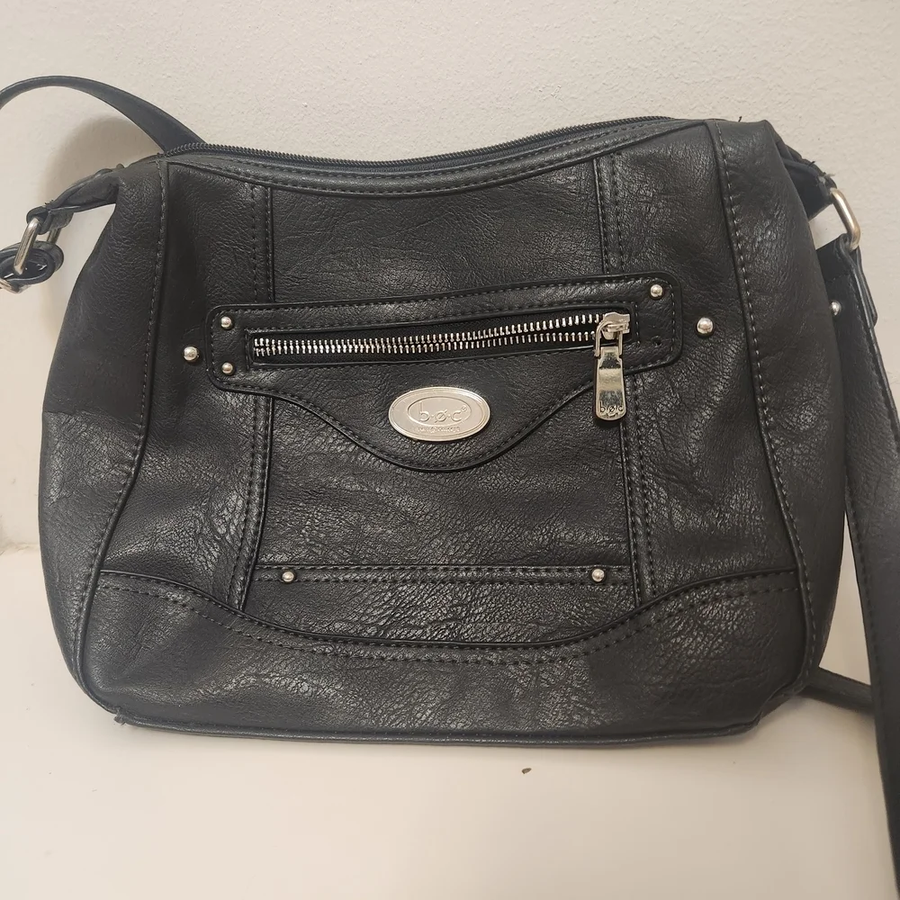 BOC NEW Black Crossbody Zipper Bag